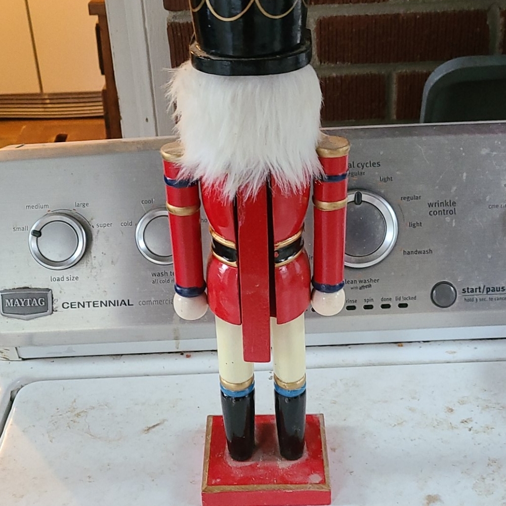 Nut cracker - Picture 2 of 2